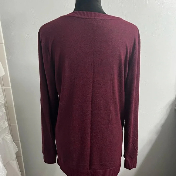 Oversized Lucky 🍀 Brand V-Neck sweater - Picture 4 of 8